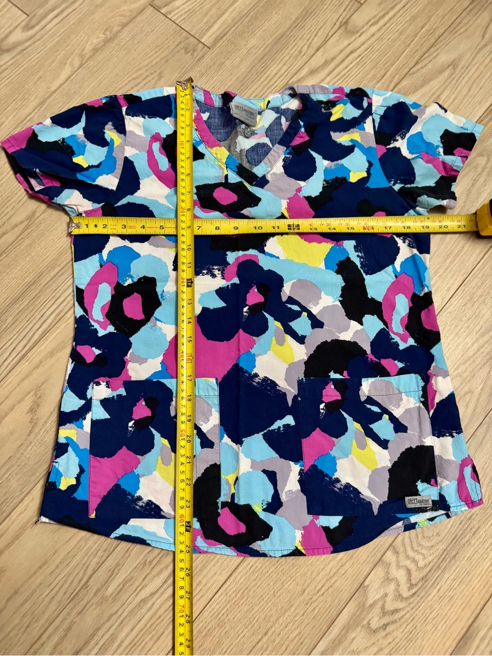 Grey's Anatomy Short Sleeve Floral Print scrub Top in Navy, Pink, Blue, Yellow